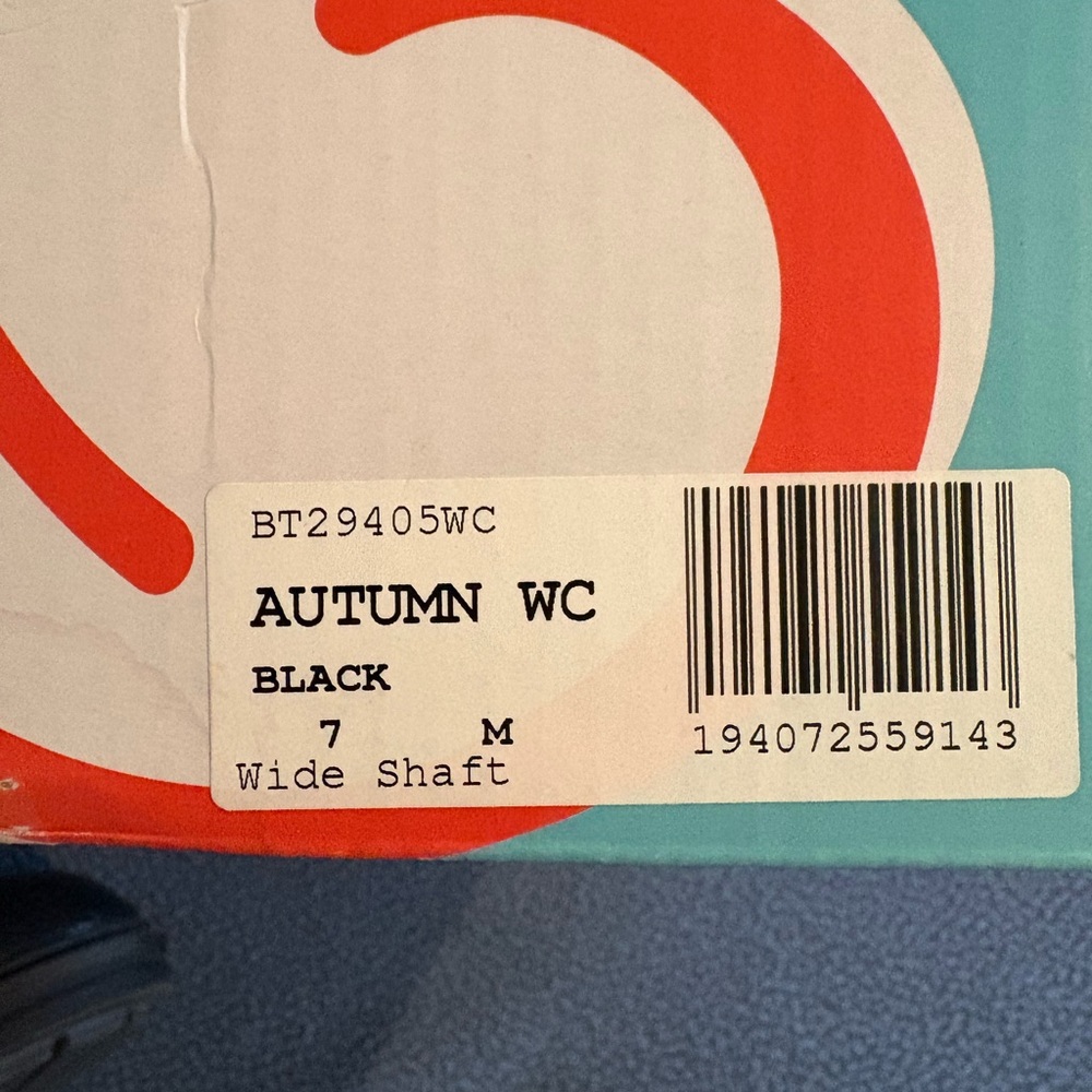 BareTraps Black Wide Calf Boots - Picture 2 of 6